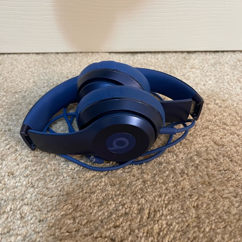 Beats Solo